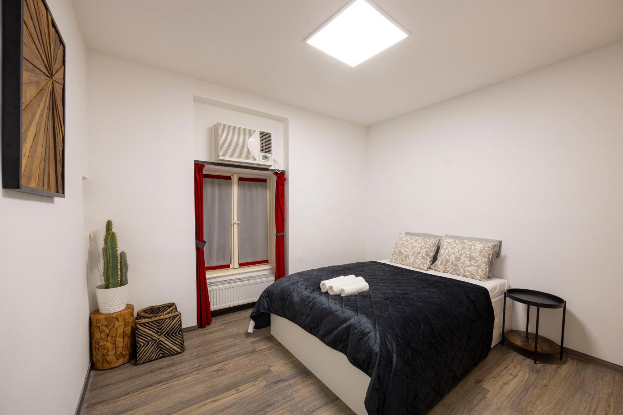 Deluxe Central Elizabeth Residence W/ 4Bedrm, 2Bathrm, 1Lvngrm Budapest Exterior photo